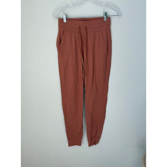 Lululemon Ready to Rulu Jogger in Desert Sun Size 4 - Picture 2 of 7
